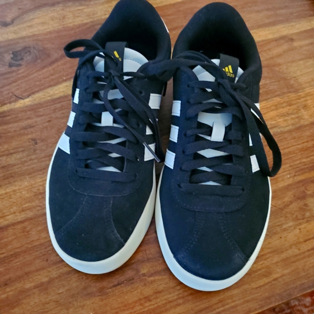 Adidas black sneakers 7